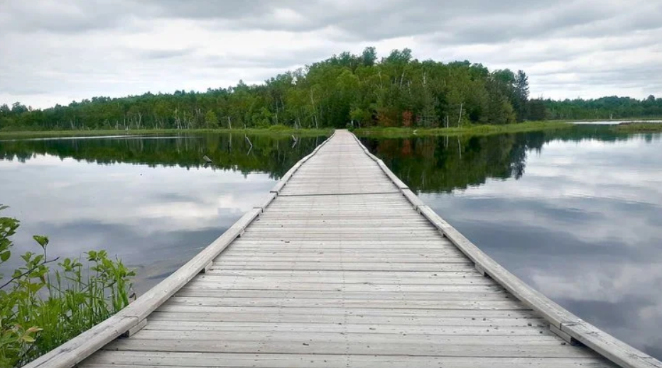 2023_ON_Lake_Laurentian_Trails.png