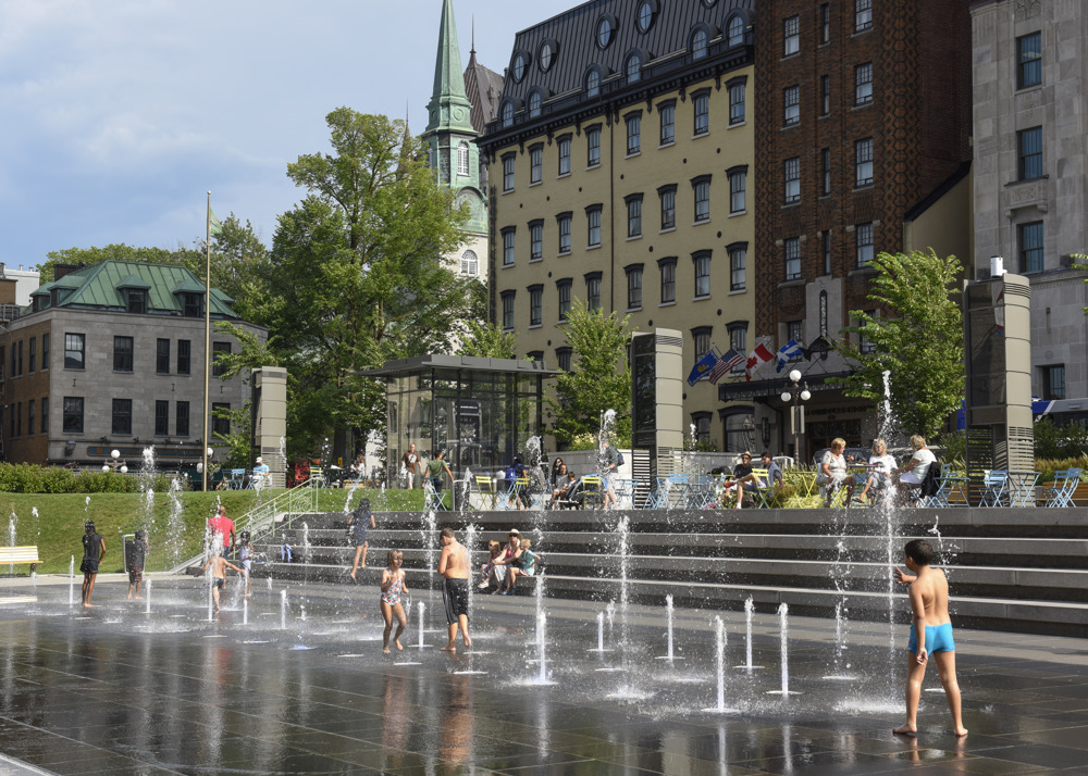 2024_QC_Jeux_deau_Hotel_de_Ville_Québec.jpg